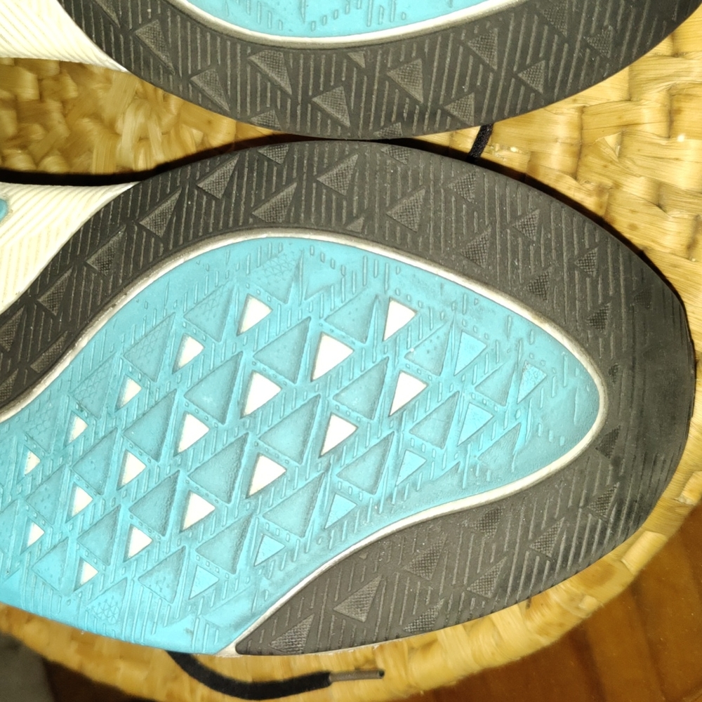 New Balance Fuelcell Rebel V2 Wide 2E - Picture 6 of 8